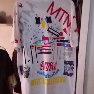 Movement Graphic Short Sleeve Tee